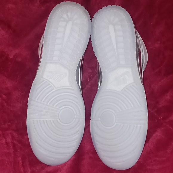 Nike Dunk High SE Streetwear/Lifestyle Shoes Size 9.5 Men/11 Women - Picture 9 of 10